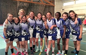 Nos - 13 ans Féminine terminent en tête de leur poule !