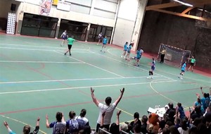 Soirée mémorable à St Roch ce 28 avril - Les fées du Handball adorent St Julien